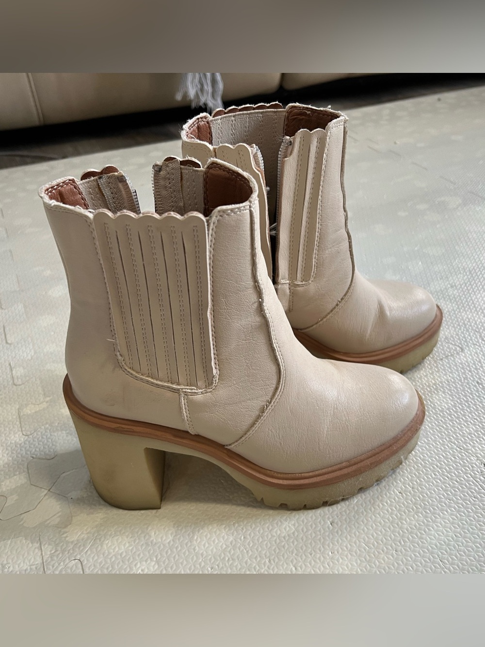 Scalloped Chelsea Ankle Boots in Cream
